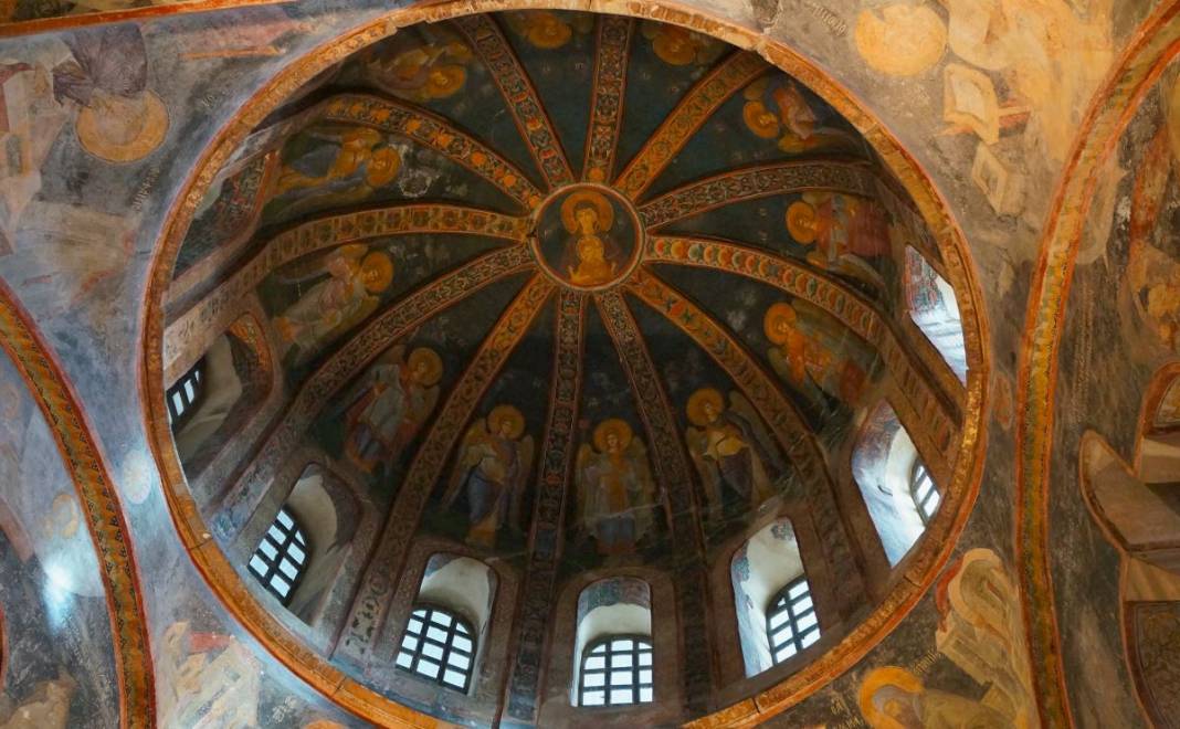 Kiliseden camiye çevrilen Kariye Camii’nde 79 yıl sonra ilk cuma namazı 13